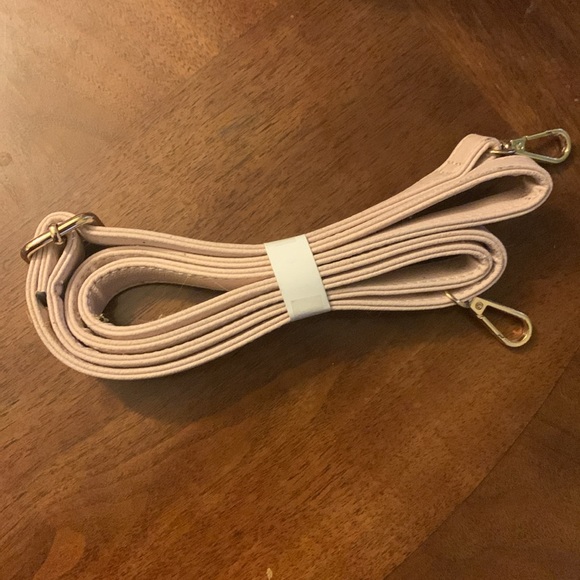 Pink Purse - Picture 3 of 3